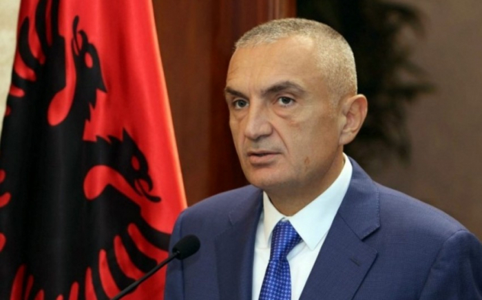    الرئيس الألباني هنأ إلهام علييف  