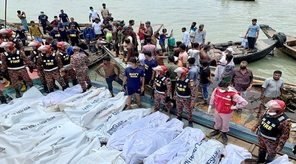 مقتل 26 شخصاً بعد تصادم قاربين في بنغلادش