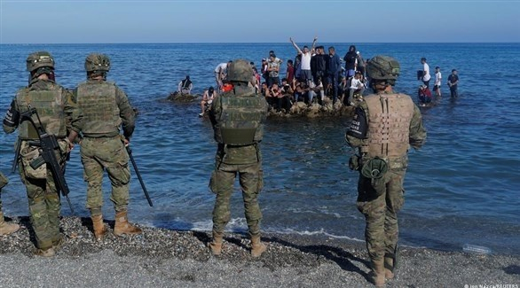 هدوء على الحدود الجنوبية لسبتة بعد تسبب مهاجرين في شغب ليلي