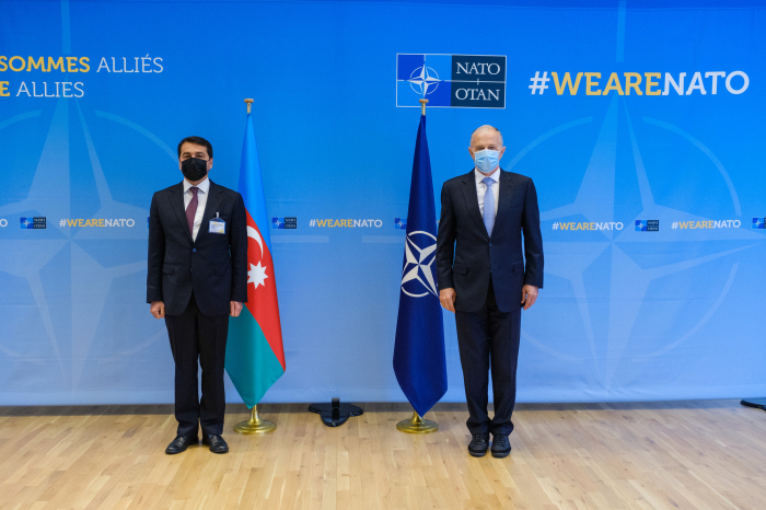    حكمت حاجييف يلتقى بنائب الأمين العام لحلف الناتو  
