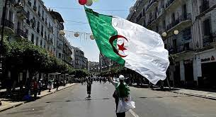 السفير الجزائري في باريس يتهم وكالة الأنباء الفرنسية بالتعاطف مع "الماك"