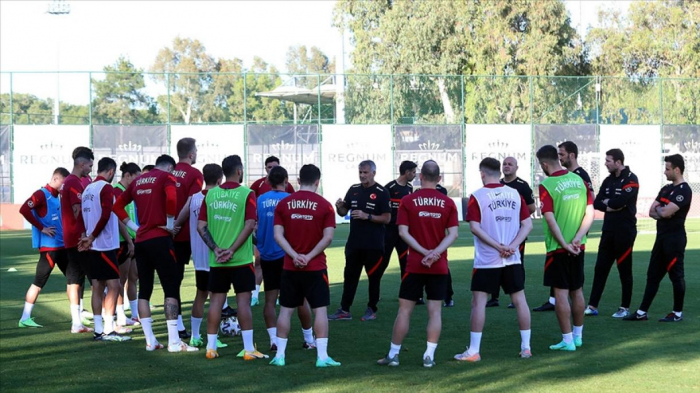 La selección turca de fútbol se enfrentará a Azerbaiyán