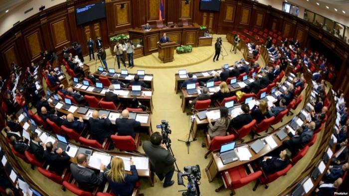  Ermənistan parlamenti buraxıldı -  Yeni seçki elan olundu    