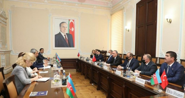 توقيع مذكرة بشأن التعاون القانوني بين أذربيجان وتركيا 