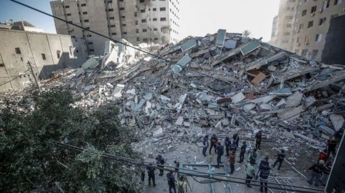 İsrail “Həmas” komandirinin evini bombaladı