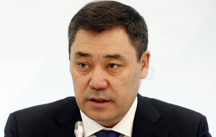 Japarov yeni Konstitusiyanı imzaladı