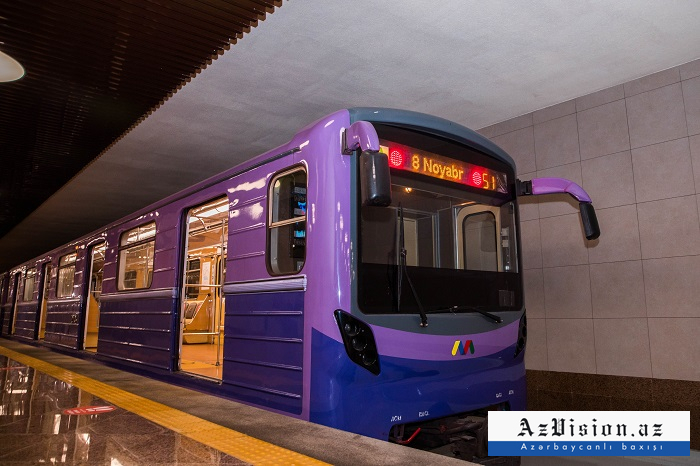 Bakı metrosunda qatarda nasazlıq yaranıb  
