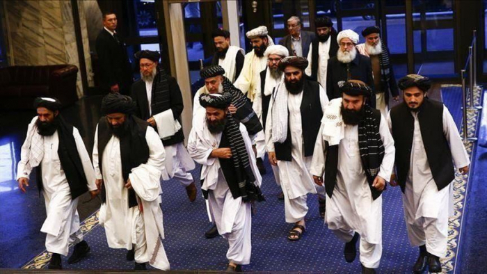 Le gouvernement afghan et les talibans se rencontrent au Qatar pour «accélérer» les négociations de paix