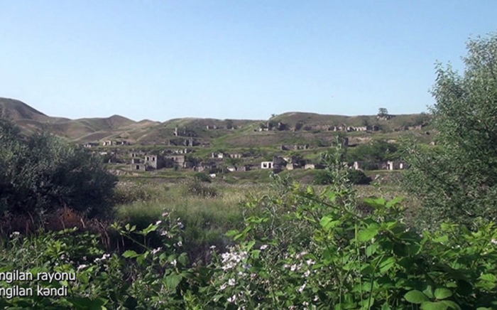   Le ministère azerbaïdjanais de la Défense diffuse une   vidéo   du village de Zenguilan  