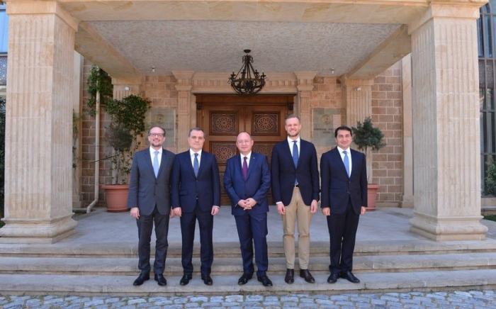 انتهاء زيارة وزراء خارجية الاتحاد الأوروبي لأذربيجان