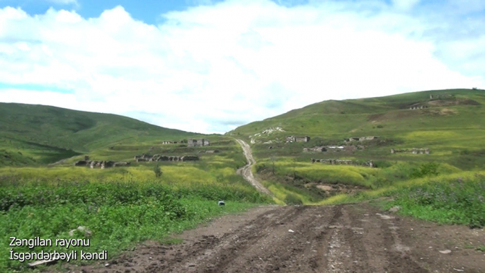   Aserbaidschanisches Verteidigungsministerium teilt neues   Video   aus Zangilan  