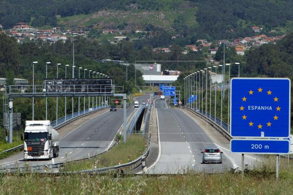 Portugal amenaza a España con reciprocidad por pedir test por vía terrestre