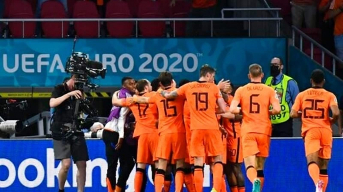 Netherlands beat Ukraine in five-goal thriller