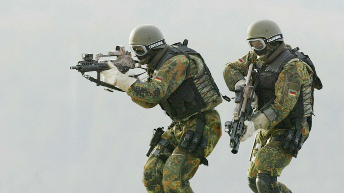   Bundeswehr vernichtet Dokumente mit sensiblen Daten im Camp Marmal   - VIDEO    