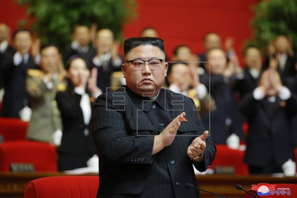 Kim pide prepararse "tanto para el diálogo como para el conflicto" con EE.UU.