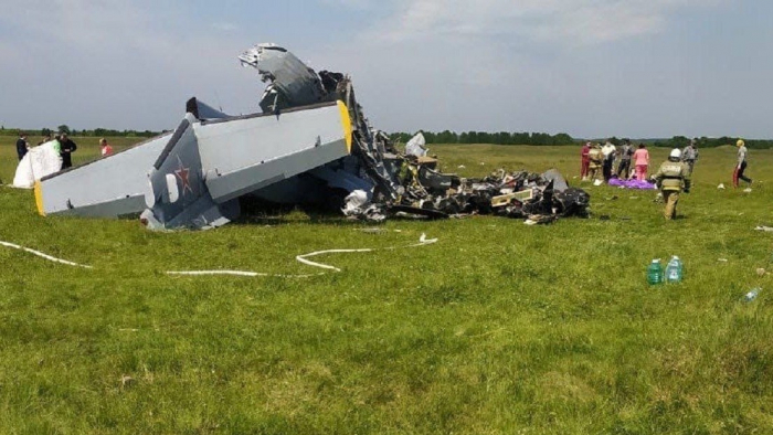 Varios muertos y heridos al estrellarse una avioneta con paracaidistas a bordo en Siberia