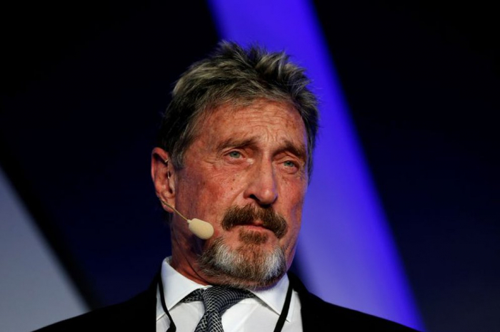 John McAfee, fundador del famoso antivirus, fue hallado muerto en prisión luego de que aprobaran su extradición a EEUU