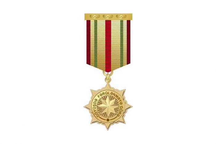   Los que se distinguieron en la segunda batalla de Karabaj reciben medallas  