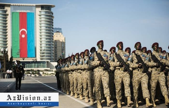     Ali Baş Komandan:    " Azərbaycan Ordusu güclü ordular sırasındadır"  
 