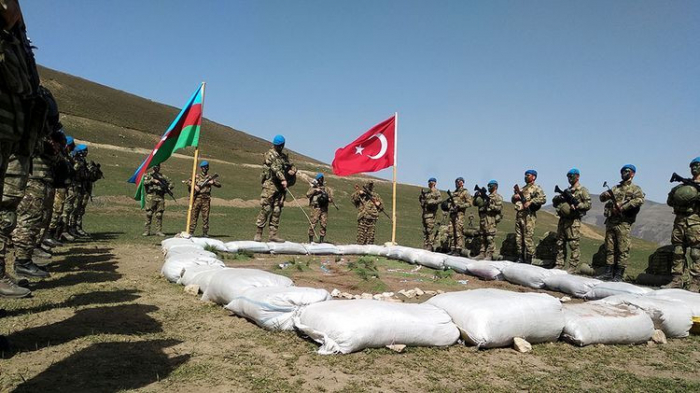   In Baku begannen taktische Übungen der Streitkräfte Aserbaidschans und der Türkei  