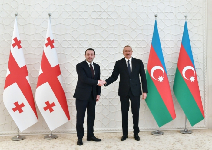   Präsident Ilham Aliyev telefoniert mit dem Premierminister von Georgien  