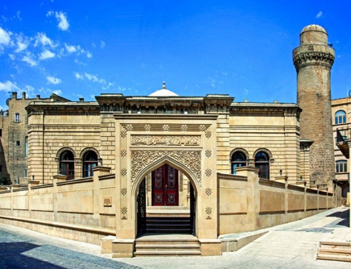  İbadət yerlərində ehsan verilməsi dayandırıldı 