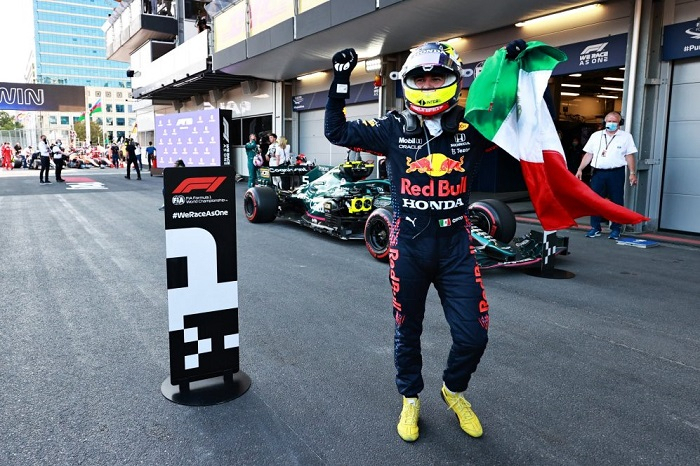  سيرجيو بيريز يفوز بجائزة أذربيجان الكبرى للفورمولا 1 (محدث)  