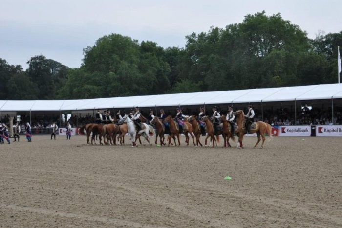   Los caballos de Karabaj se demuestran en el Royal Windsor Horse Show-   FOTOS    