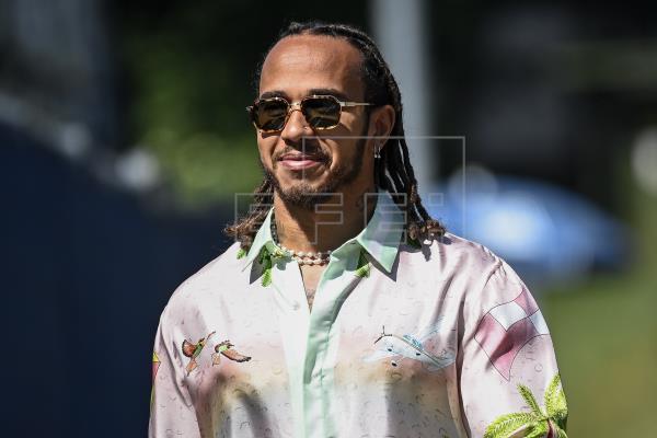 Hamilton prolonga su contrato con Mercedes hasta 2023