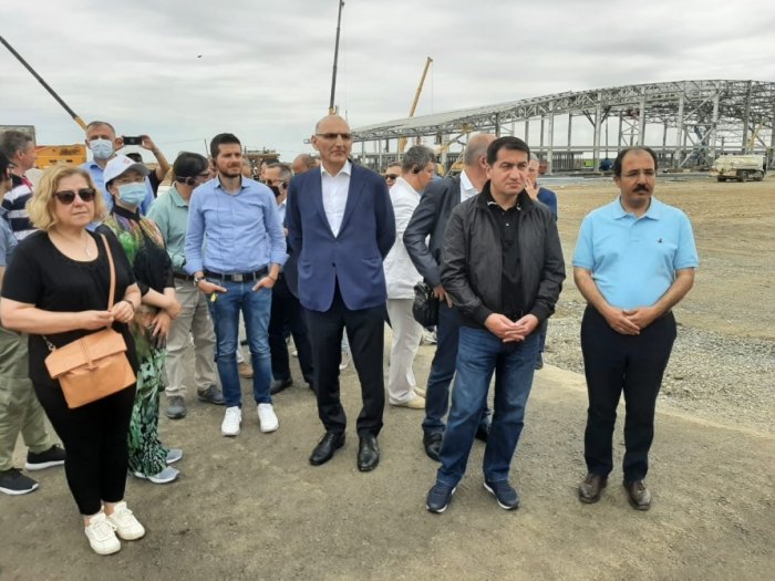  Foreign diplomats view ongoing construction of airport in Azerbaijan