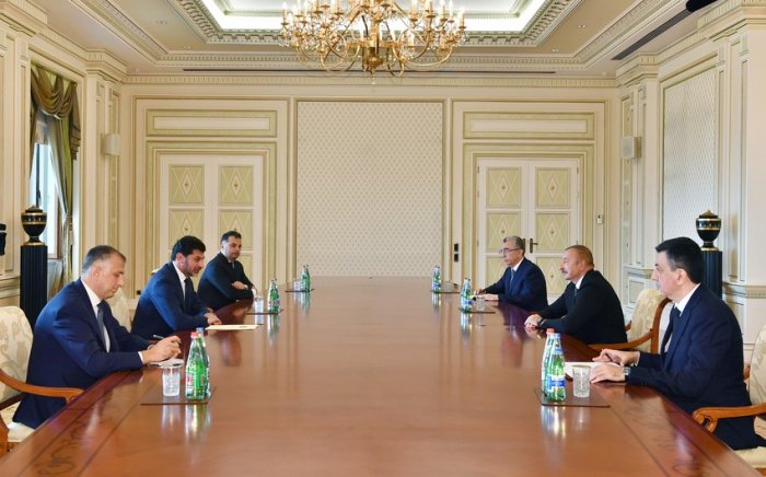   Presidente Ilham Aliyev recibe al alcalde de Tbilisi  