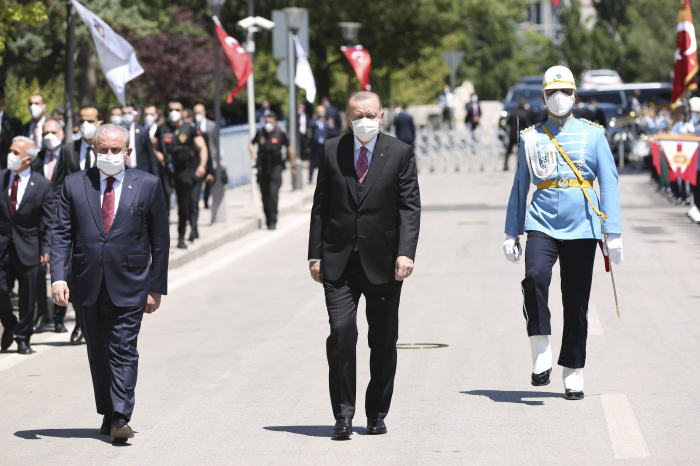 Turkish officials commemorate heroes of July 15 coup attempt