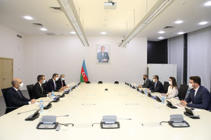 Azerbaijan, Turkey attach particular importance to expanding trade and economic co-op