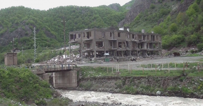   مظهر آخر من مظاهر التخريب الأرمني في كيلبجار -   فيديو    