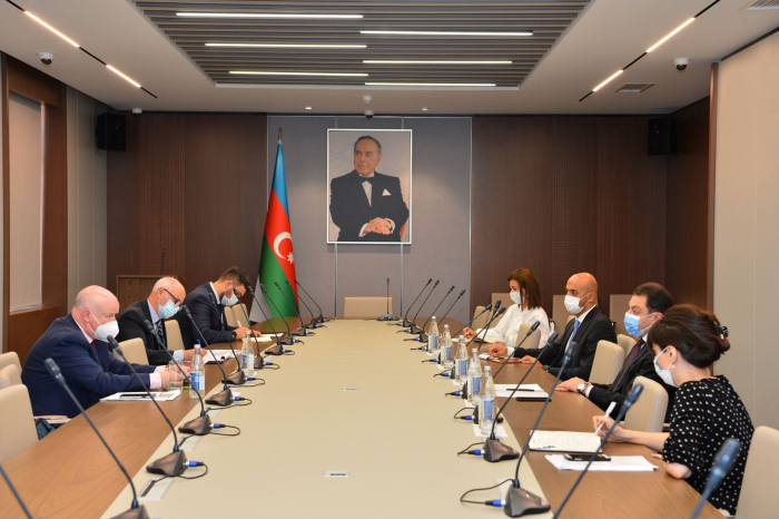Azerbaijan MFA hosts meeting with PACE Committee member