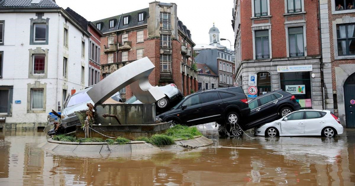 عشرات القتلى ومئات المفقودين في ألمانيا ودول أوروبية إثر عواصف أرجعها مسؤولون للتغيرات المناخية