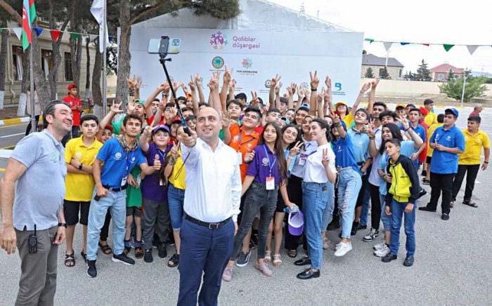 Təhsil naziri “Qaliblər düşərgəsi”nin iştirakçıları ilə görüşüb -    FOTO   