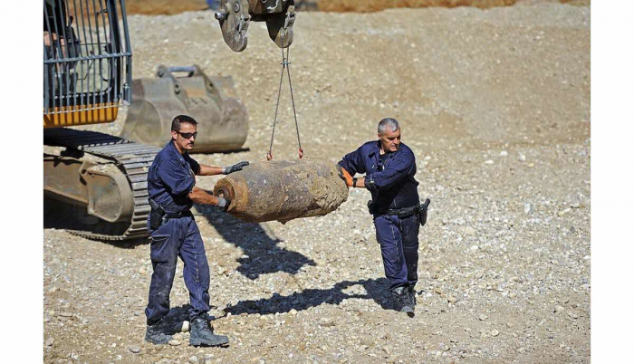 France: Une bombe de 500 kg datant de la Seconde Guerre mondiale désamorcée près de Saint-Étienne