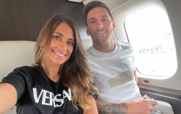 Messi Parisə yola düşdü  
