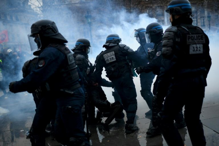 French police clash with anti-COVID pass protesters in Paris