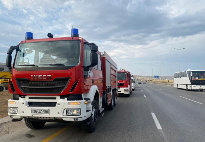   Vierte Gruppe aserbaidschanischer Feuerwehrleute, Retter in die Türkei geschickt  