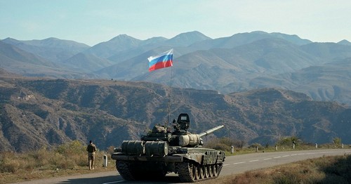  Armenien schickt Truppen nach Karabach, Friedenstruppen schweigen - VIDEO