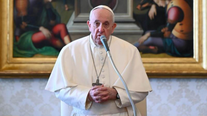 Pope Francis calls on everyone to get COVID-19 vaccines 