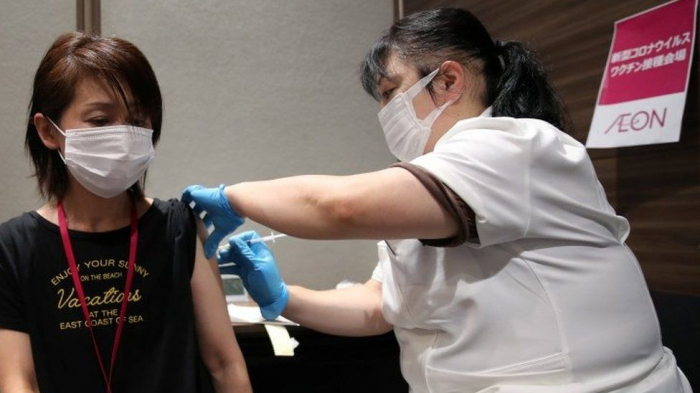Japan stops use of 1.6 million Moderna doses over contamination fears