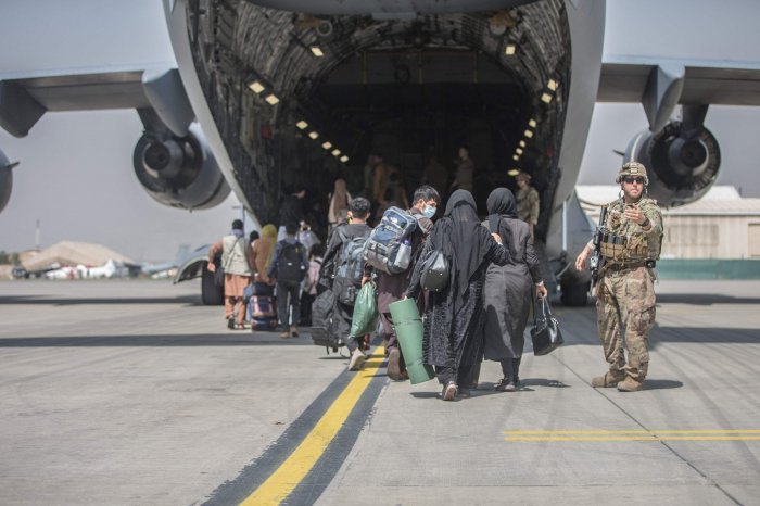 US to prioritize military during last days of Afghanistan evacuation