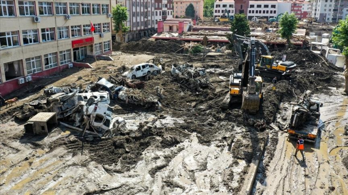 ارتفاع عدد وفيات السيول إلى 71 في تركيا
