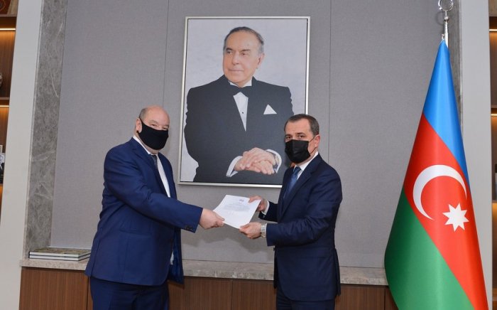 XİN başçısı Belçika səfirinin etimadnaməsini qəbul edib  
