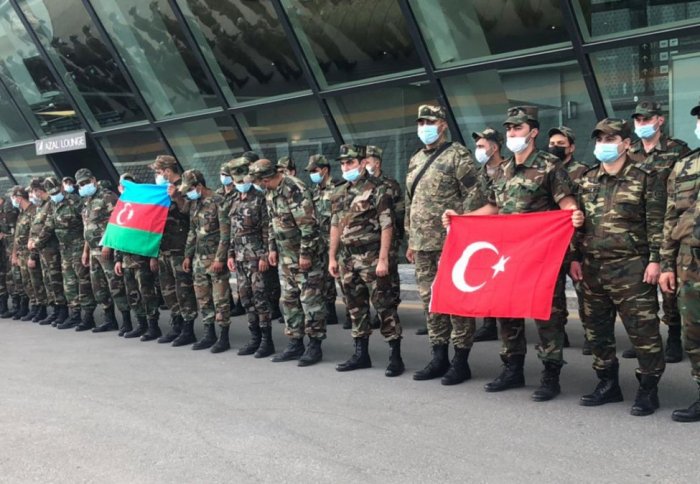    Prezident FHN-in əməkdaşlarını təltif etdi -    SİYAHI       