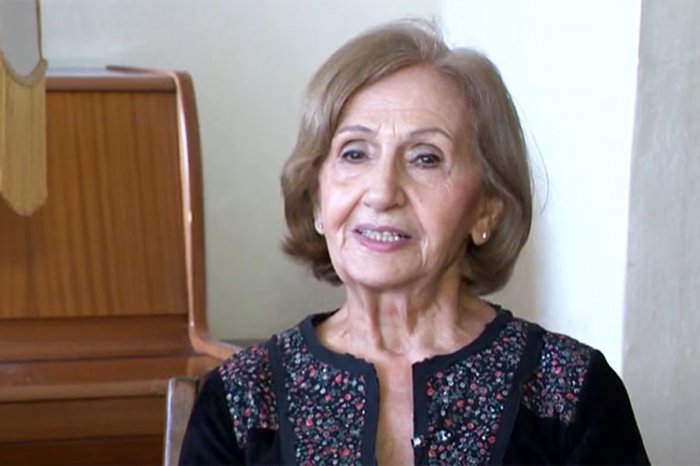    Rəfiqə Axundova “Şöhrət” ordeni ilə təltif edilib   