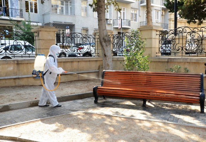   Paytaxtın iki rayonunda dezinfeksiya işləri görülüb -    FOTO     
   
